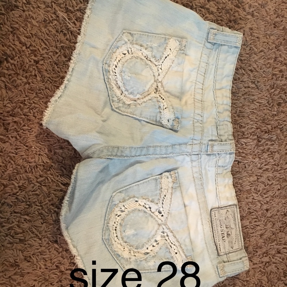 Big Star shorts size 28