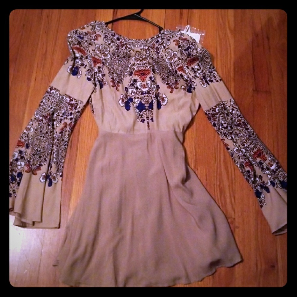 Mura boutique skater dress with flare sleeves