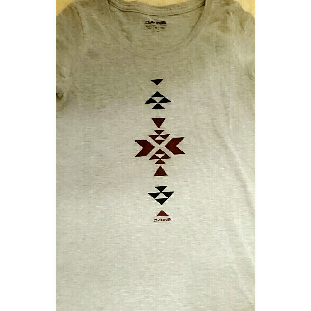 Dakine shirt