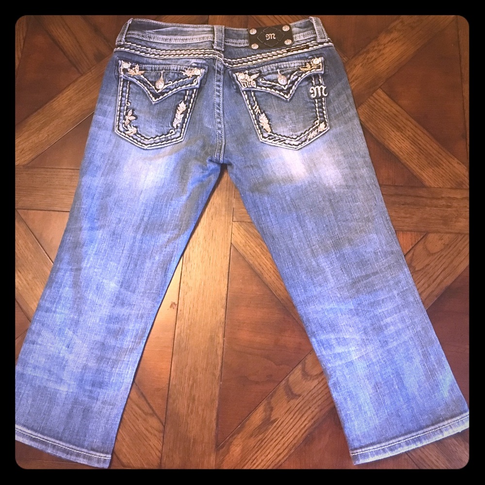 Miss Me Capri Jeans