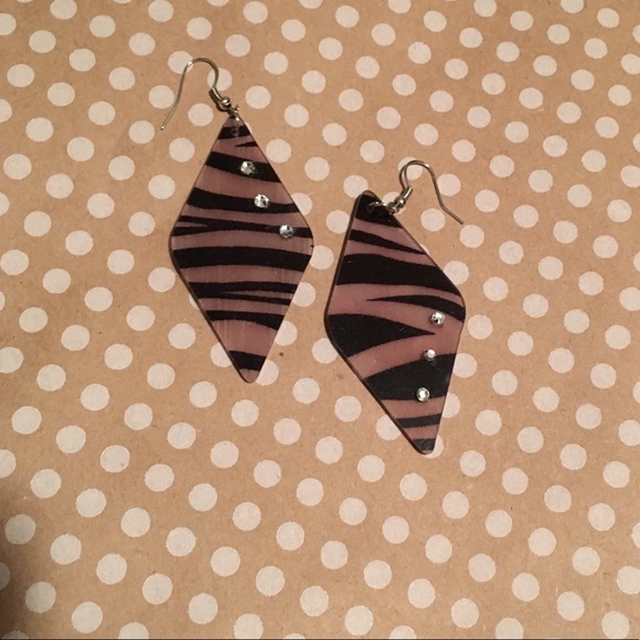 Zebra Earrings - Picture 1 of 1