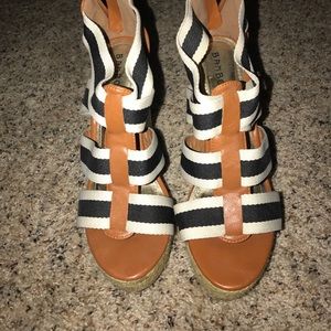 Bamboo wedge sandal