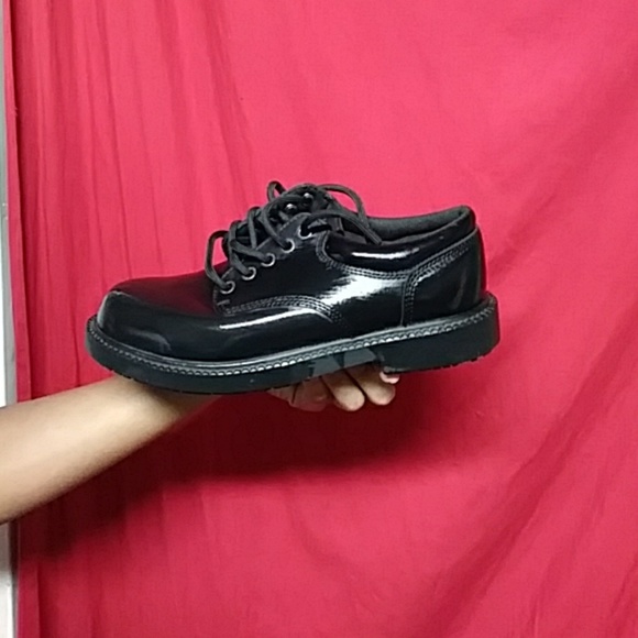 Charter 👞 - Picture 3 of 3