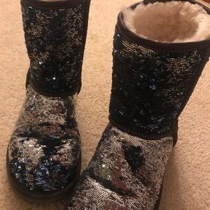 Size 8 blue/silver sequin UGG boots