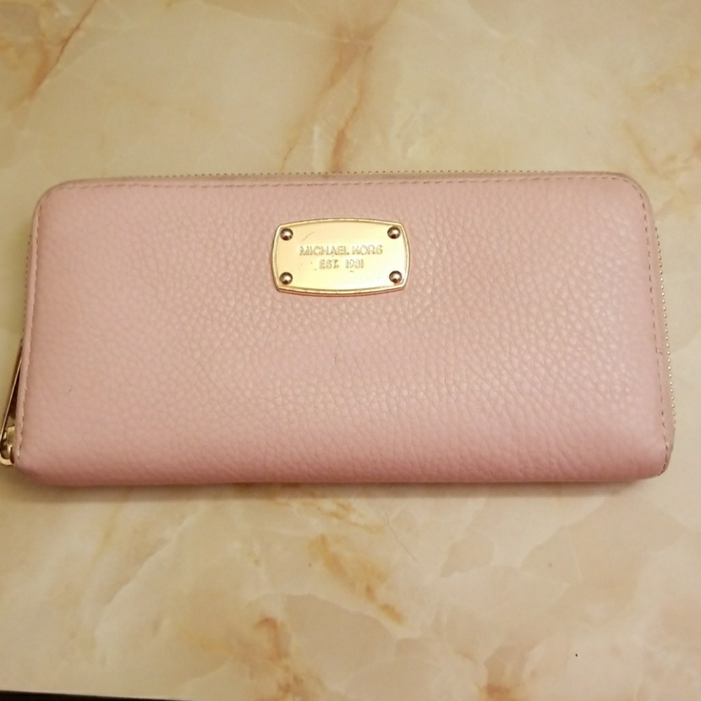 Mk continental jet set leather wallet