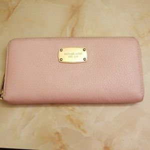 Mk continental jet set leather wallet