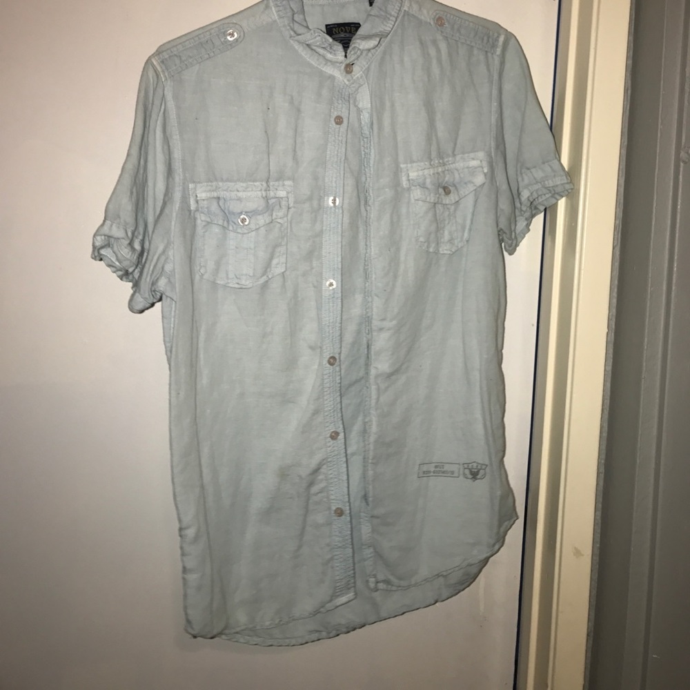Short sleeve button up