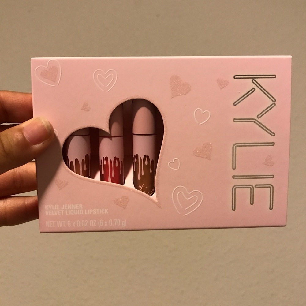 Kylie Birthday Velvet Minis
