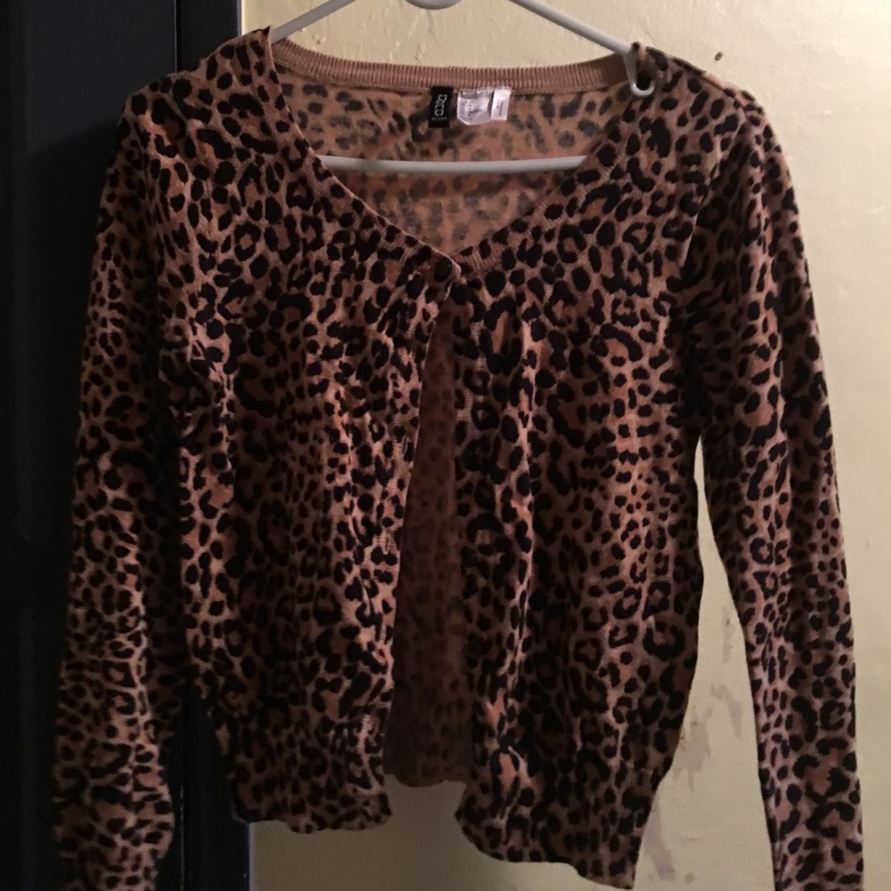 Cheetah leopard print 🐆 cute cardigan pinup style