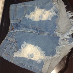 High wasted distressed light wash shorts