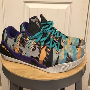 Nike Kobe IX Pop ART EM sz 11