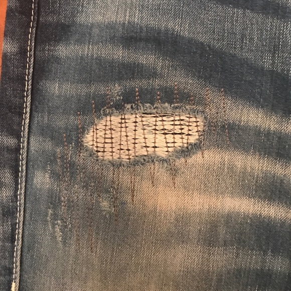 DESIGNER TRUE RELIGION JEANS !!!!
