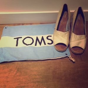 Toms Wedge Platform shoes