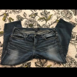 Women's Silver Capri pants