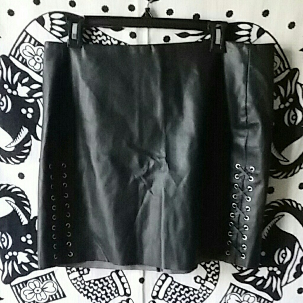 Black faux-leather skirt