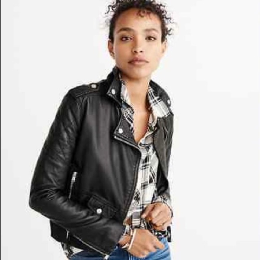 NWOT BLACK LEATHER JACKET