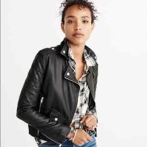 NWOT BLACK LEATHER JACKET