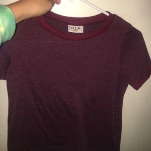maroon t-shirt