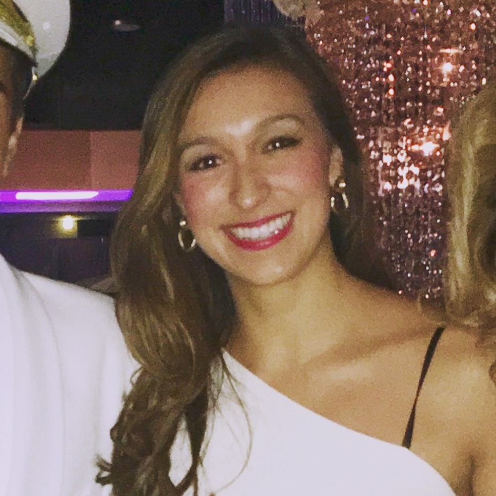 Meet your Posher, Lauren