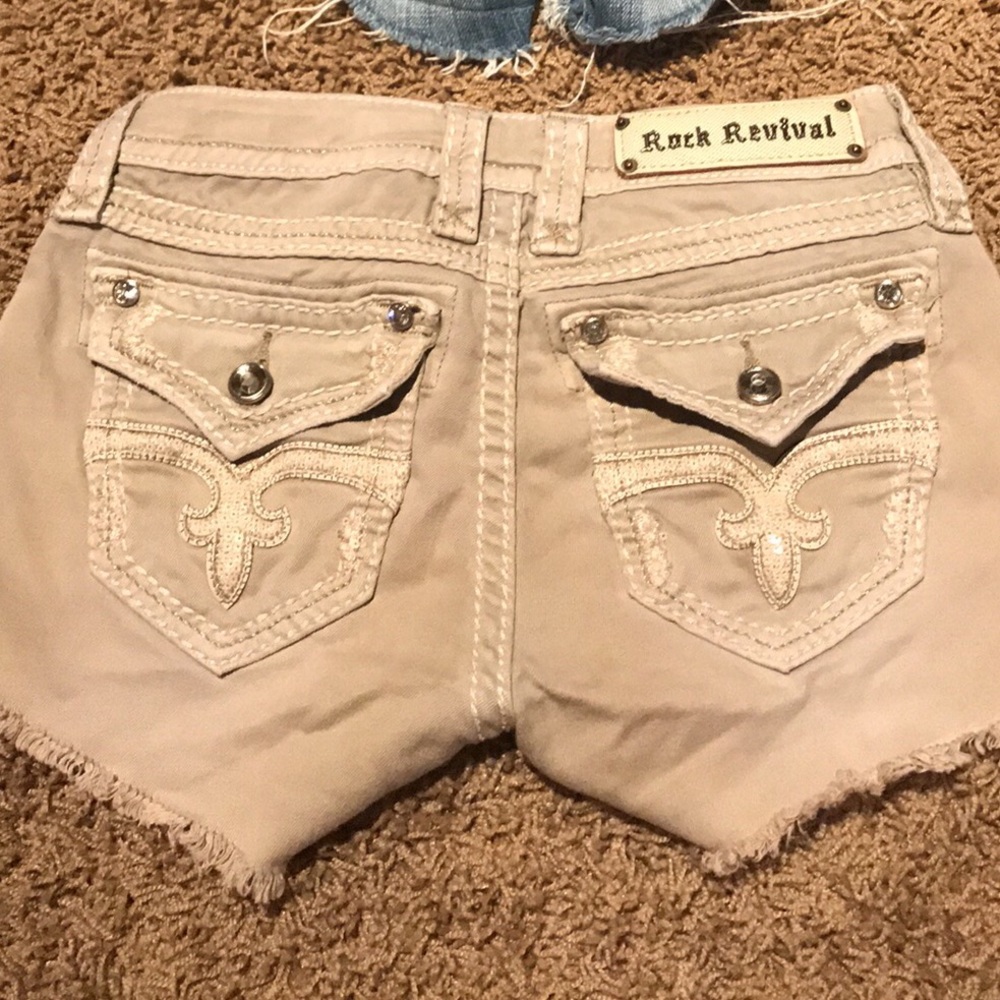 Rock Revival shorts size 25