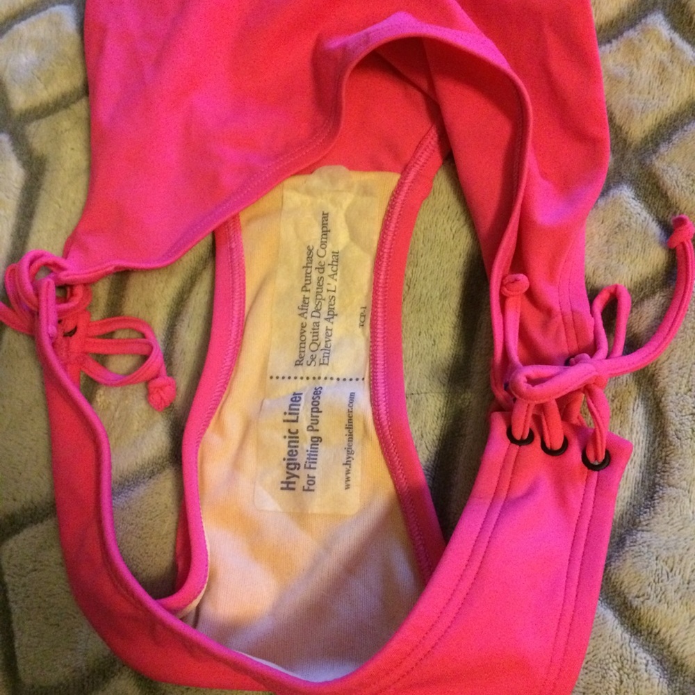 VS Swimsuit bikini bottoms - Picture 3 of 4