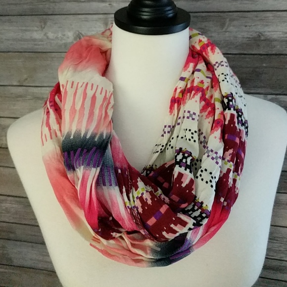 BKE Accessories - Infinity Scarf