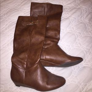 Super cute boots! Camel colored!