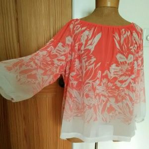 SALE Jennifer Lopez Peach & White Floral Blouse