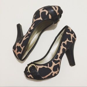 Mossimo Giraffe Print High Heels (EUC) Size 7.5