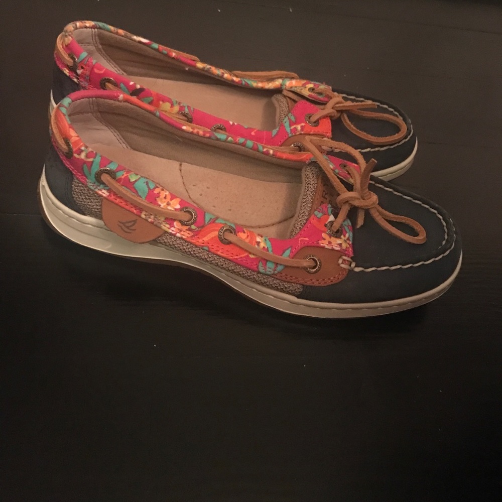 Super cute Sperrys!