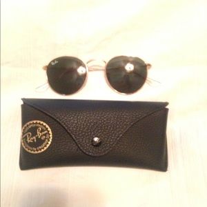 Ray-Ban Round Metal Retro Frames
