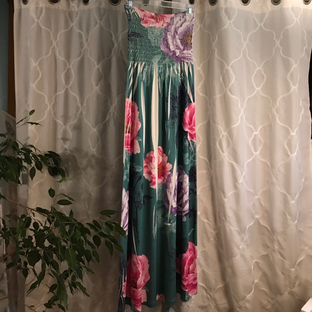 Never worn tube top floral maxi dress