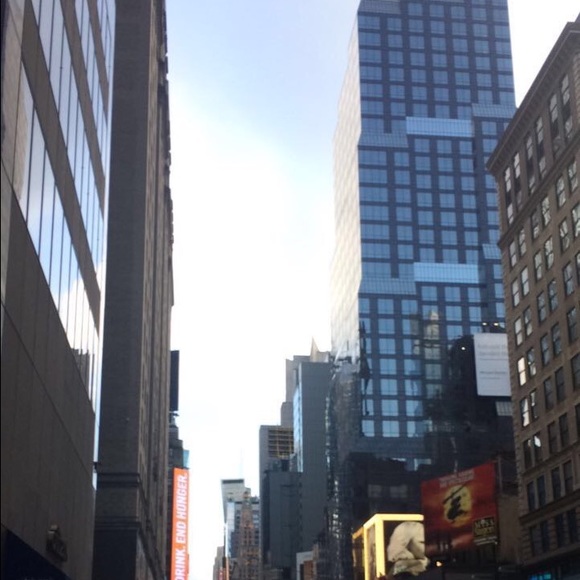 Meet your Posher, Afra - Picture 1 of 1