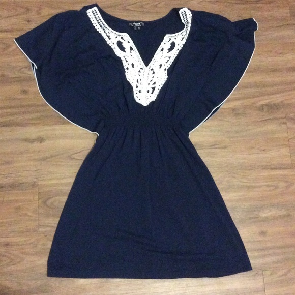 Navy dress with flowy sleeves - Picture 4 of 4