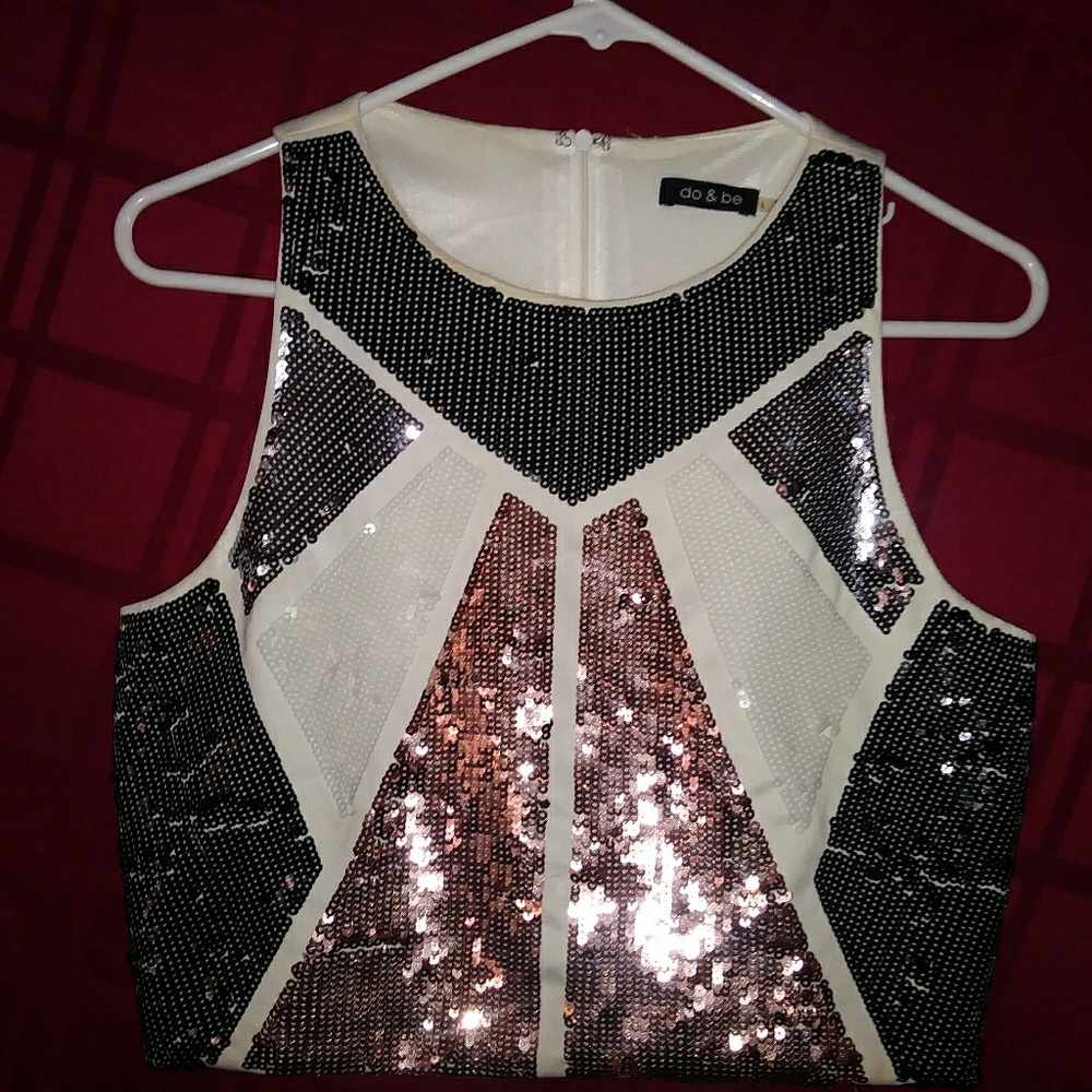Sequenced Top