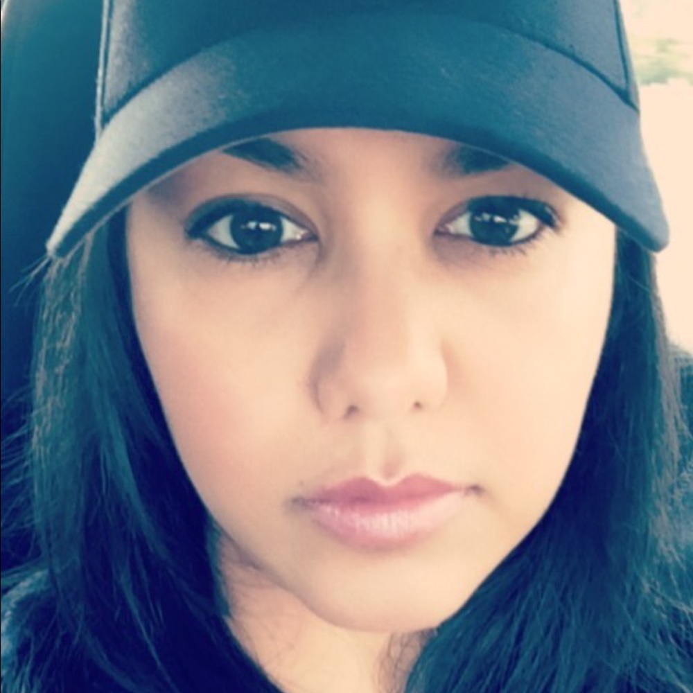 Meet your Posher, Vanessa