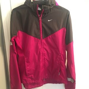SOLD | Nike rain jacket