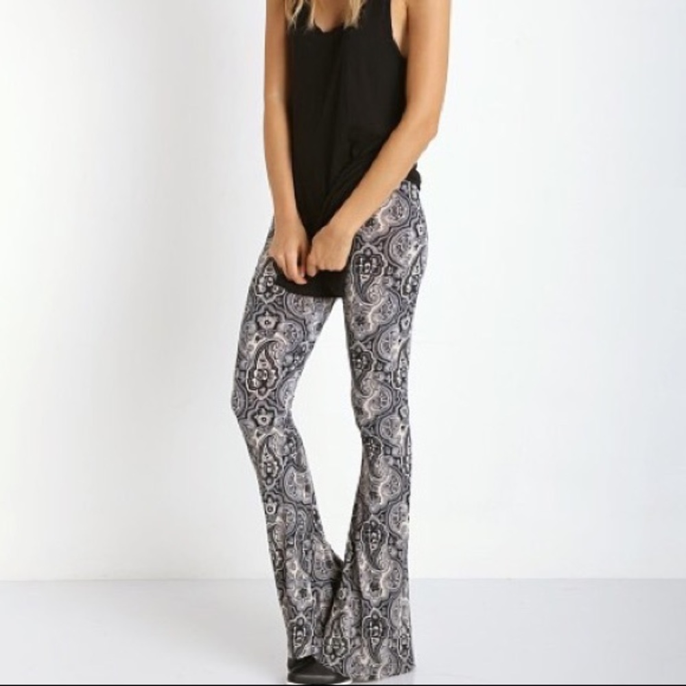 Show me your Mumu Bell bottoms stretchy pants