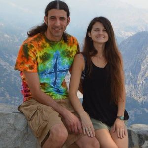 Meet your Posher, Hali