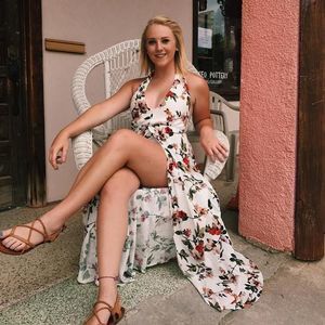 Meet your Posher, Caitlyn