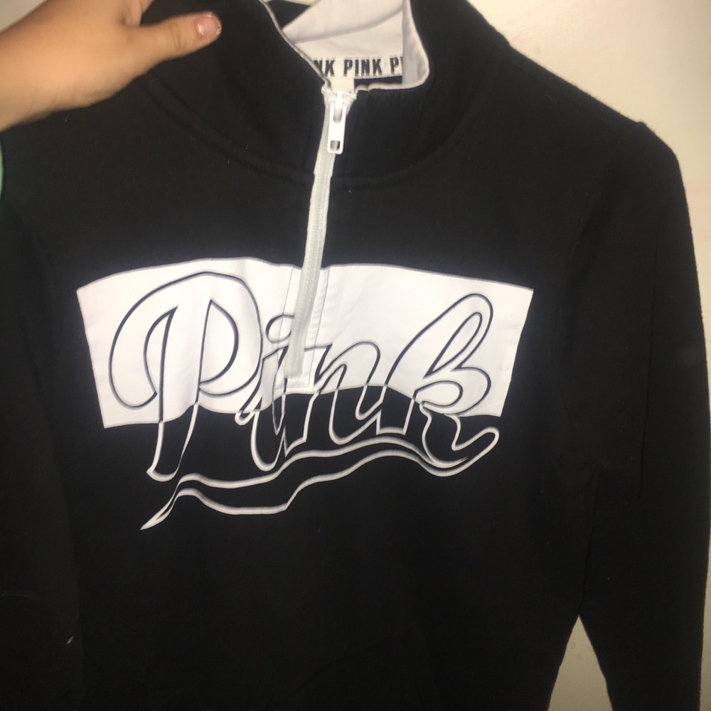 zipper hoodie