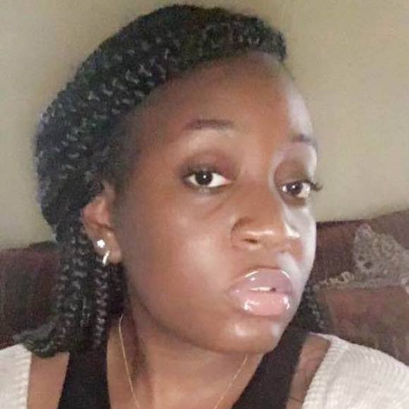 Meet your Posher, Andrea - Picture 1 of 1