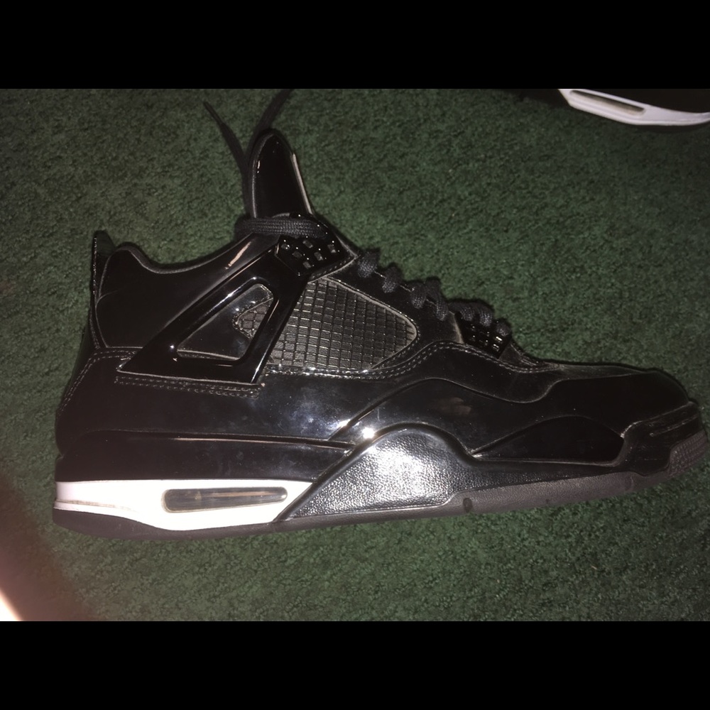 Jordan Retro 4 11Lab4.. size : 10.5