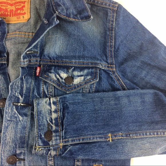 💕HP💕Levi's Danica Denim Trucker Jacket - Picture 5 of 8