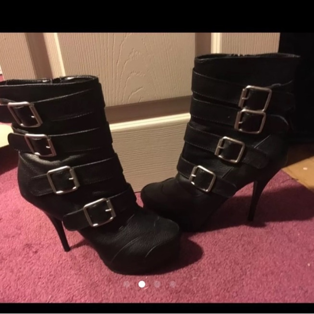 Cute and sexy black boots