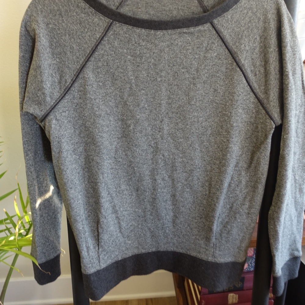 Lululemon crew neck