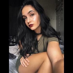 Meet your Posher, Hailey