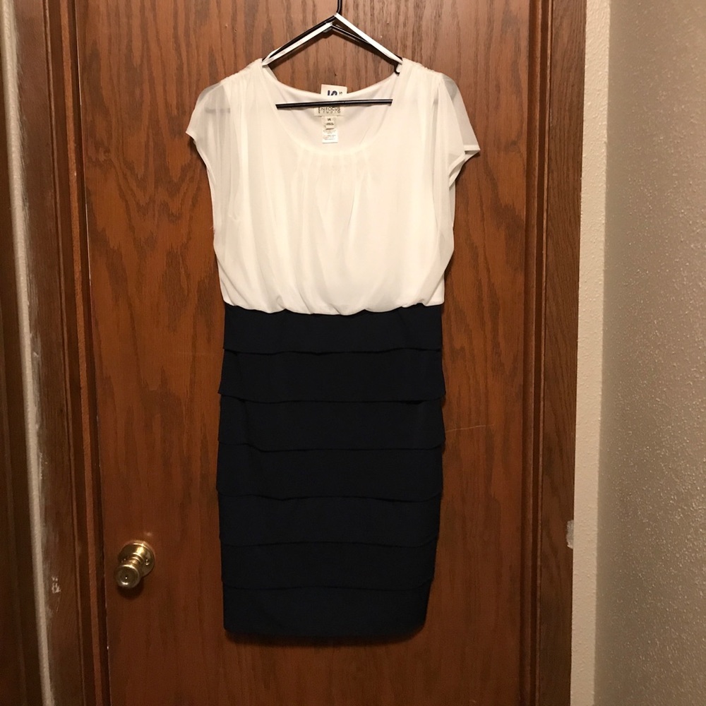 NWT white/navy dress