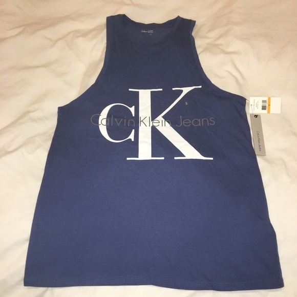 SOLD OUT • Calvin Klein Top - Picture 3 of 7