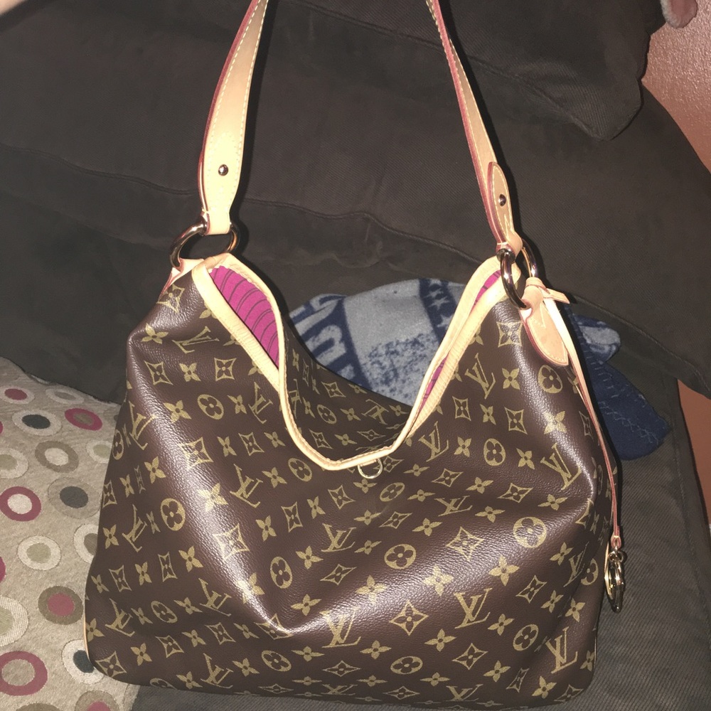 Louis Vuitton Delightful MM with Pivoine Interior